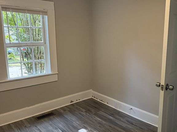 2nd image of 203 Webster St