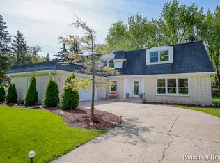 350 Meadowlark Rd, Bloomingdale, IL 60108