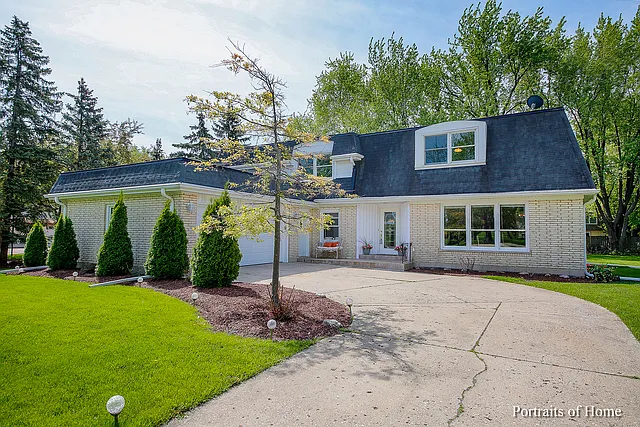 350 Meadowlark Rd photo 1