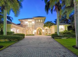 35 Lighthouse Point Dr, Longboat Key, FL 34228