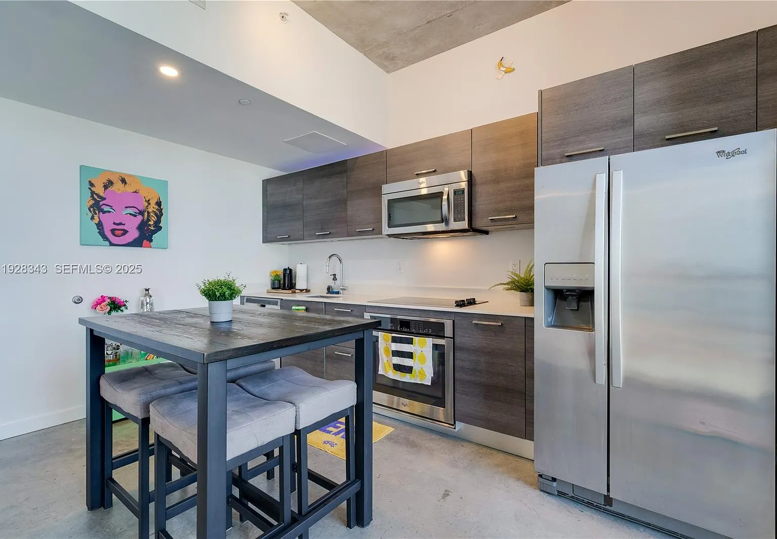 Centro Condo — Photo 4