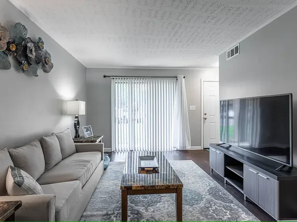 Summit Park Apartments