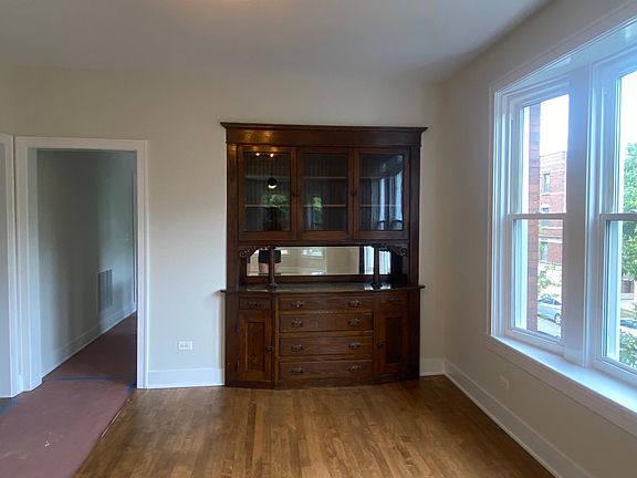 5th image of 3656 N Magnolia Ave #2