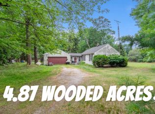 1103 W Mount Garfield Rd, Norton Shores, MI 49441