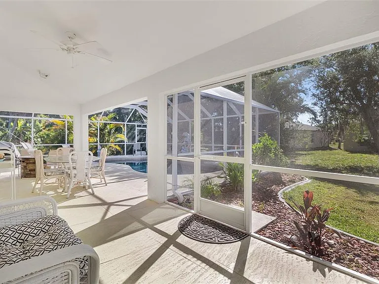 4812 Kenvil Dr — Photo 32