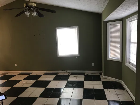 8270 Phipps Rd, Palmetto, GA 30268