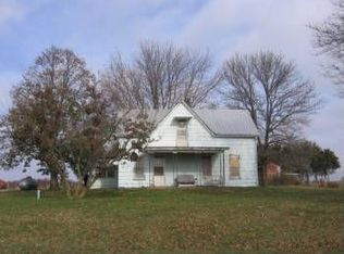 26926 Igloo Trl, La Plata, MO 63549