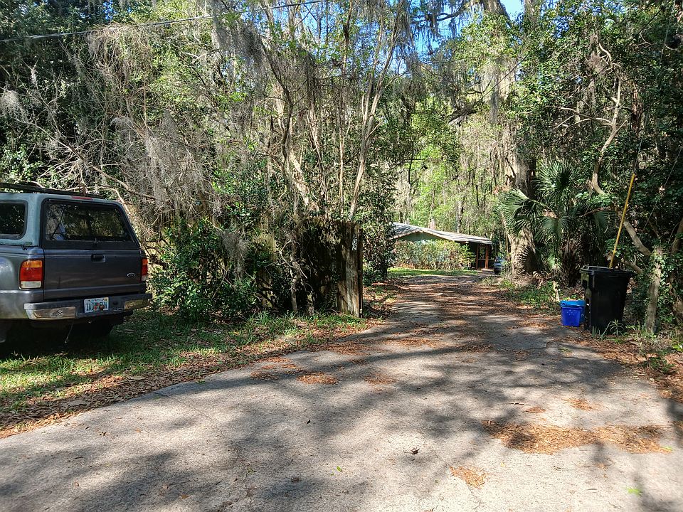 1st image of 902 NW 36th Rd