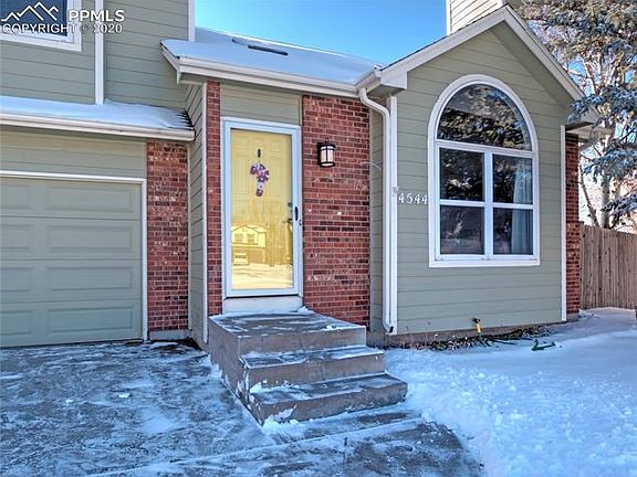 2nd image of 4544 Bramble Ln