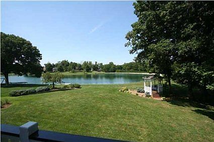 3rd image of 6244 Lakewood Ct