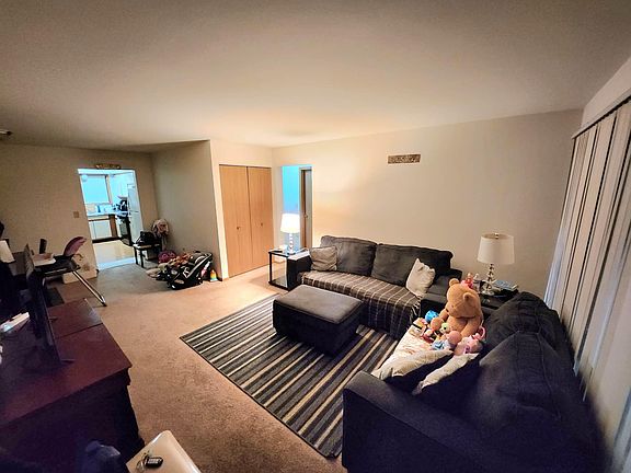 4th image of 9210 Hamilton Ct APT B