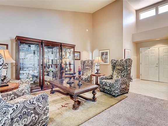 5th image of 8920 Mountain Gate Dr