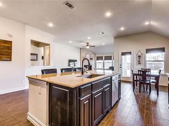 5th image of 3605 Cameroon Ln