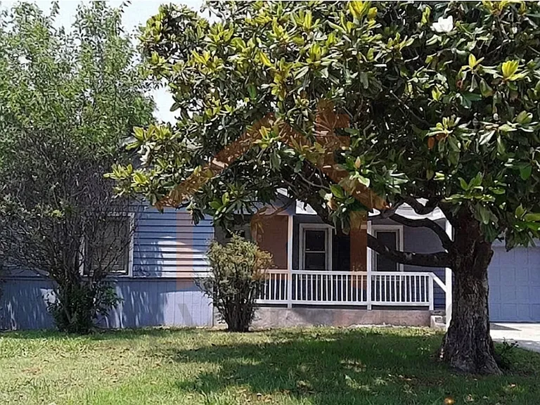 714 NW 32nd St — Photo 2