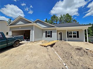 34 Quarter Ct, Spring Lake, NC 28390