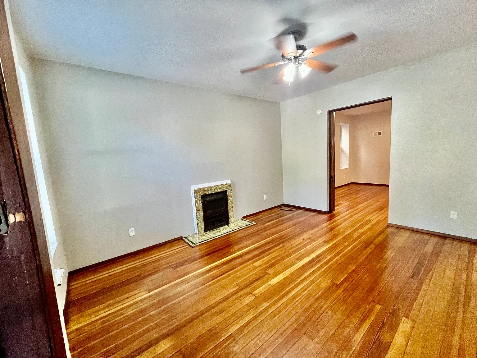 1 bed, 700 sqft, $895 — Photo 3