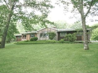 9 Peace Pipe Ln, Sherman, CT 06784