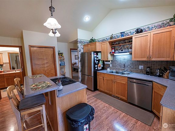 4th image of 1137 Braeburn Terrace