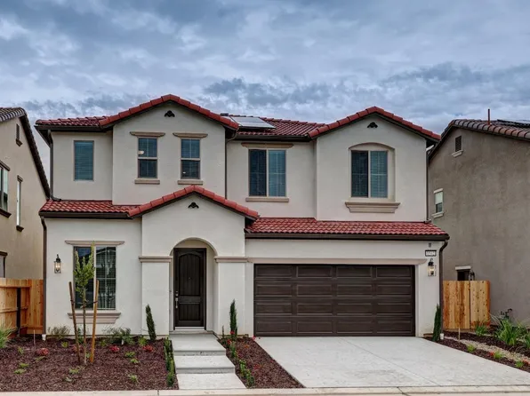 1542 E Via Lupino Dr, Fresno, CA 93730