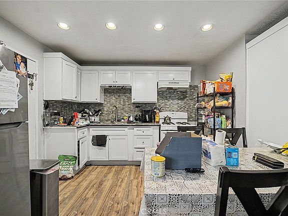 5th image of 234 W 4th St