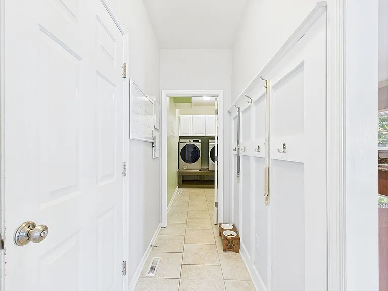 12017 Hunton Crossing Pl — Photo 14