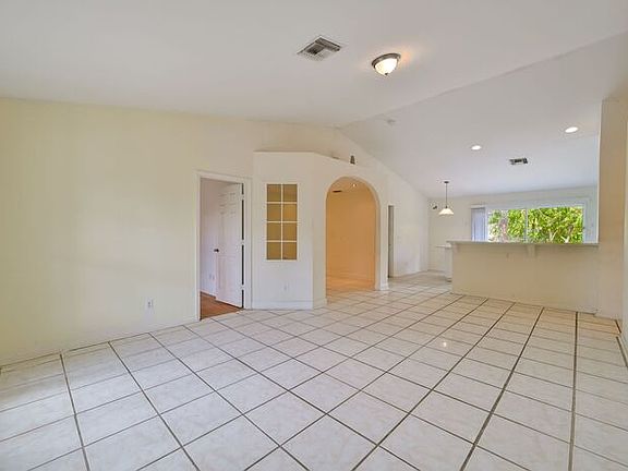 3rd image of 1713 Unice Ave N