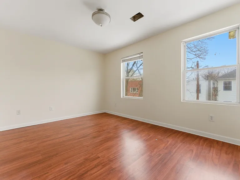 46 Armstrong Ave #2 — Photo 18