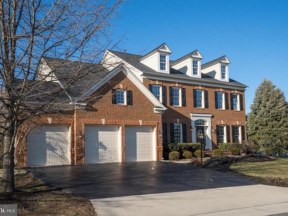 2nd image of 18483 Orchid Dr