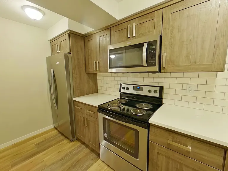 405 East 14th Ave — Photo 4