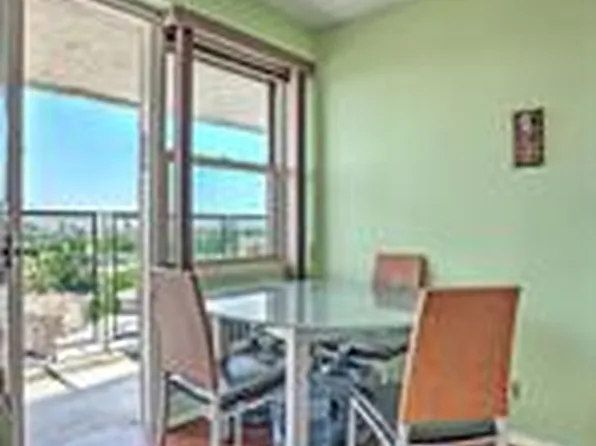2475 West 16th Street 3D image 2 of 9