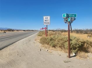 11 Palmdale Rd, Pinon Hills, CA 92372