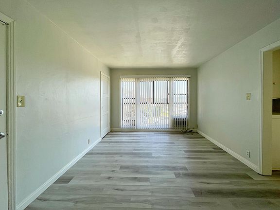 4th image of 243 S Chandler Ave