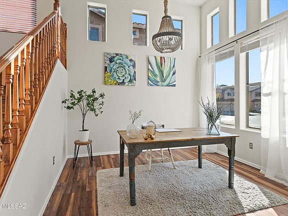 5th image of 517 E Camino Crystal Azul