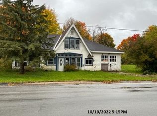 12990 Cascade Rd SE, Lowell, MI 49331