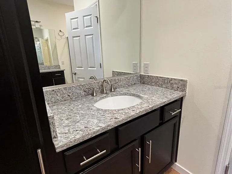 5235 NW 33rd Pl — Photo 18