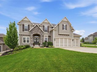 8117 Millridge St, Lenexa, KS 66220