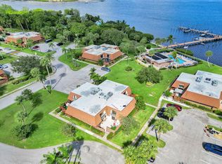 825 Center St APT 20C, Jupiter, FL 33458