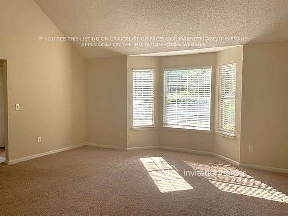 3rd image of 4352 Missoula Pl