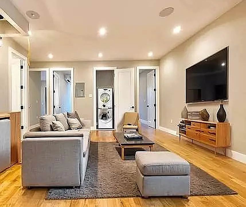 1st image of 555 Union St #2