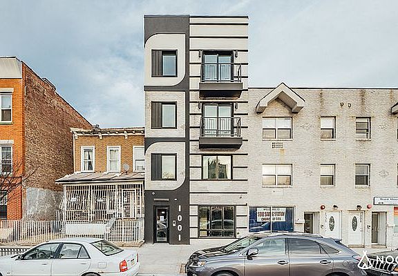 4th image of 1001 Rogers Ave #2F