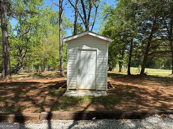 4th image of 832 Stone Stewart Rd