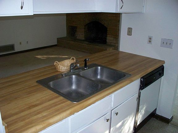 3rd image of 2655 Chumleigh Cir