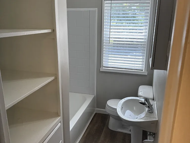713 Hanford St #713 — Photo 5