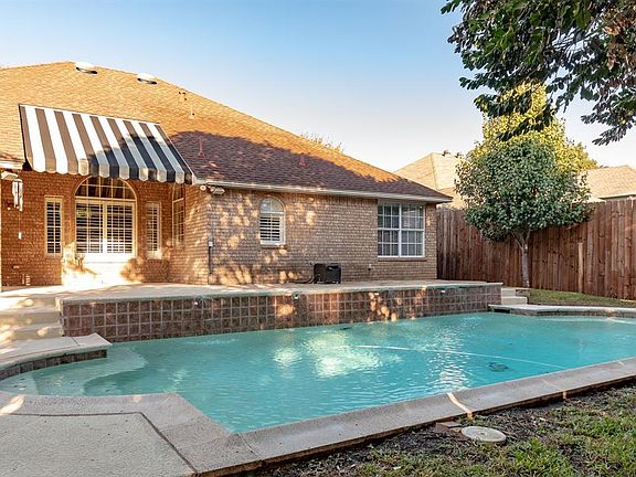 3rd image of 4509 Ainsworth Cir