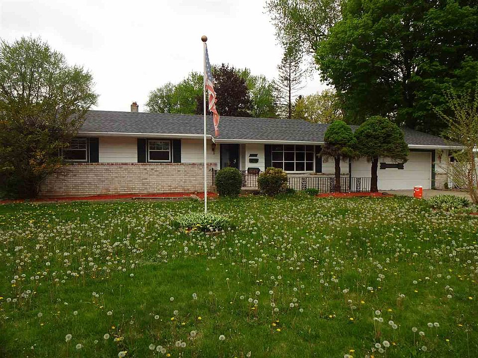 1st image of 2215 Skokie Dr