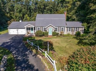39 May Elm Ln, Norwell, MA 02061