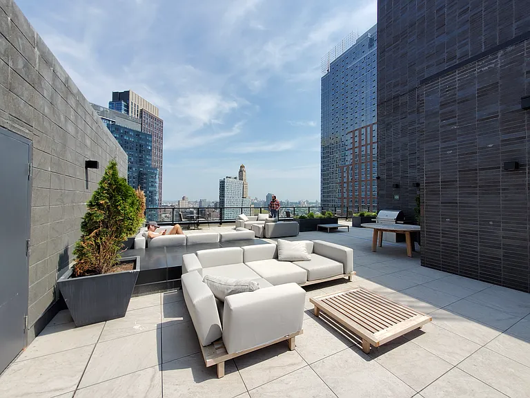 10 Nevins St #7K — Photo 16