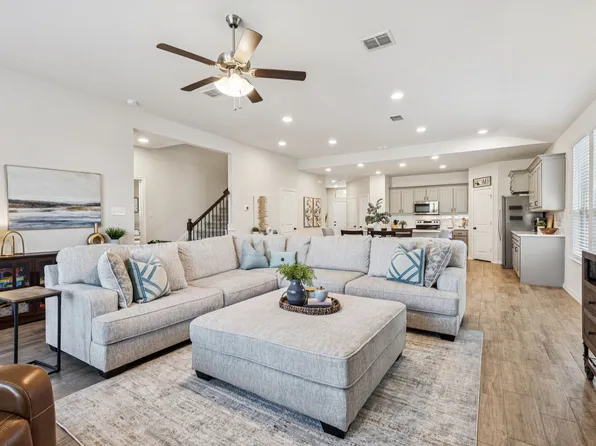 11449 Alpine Springs Dr, Aubrey, TX 76227