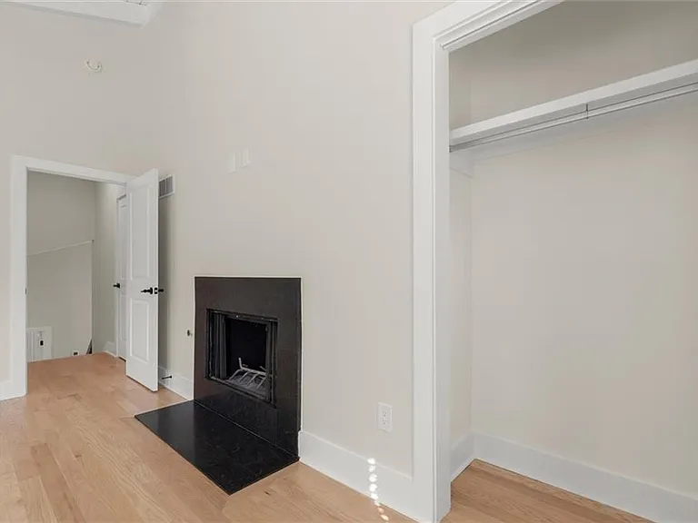 404 Way Bridge Ct NE — Photo 32
