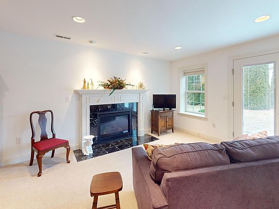 4th image of 1333 Joanna Dr